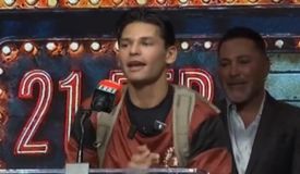 «Ты разбил мне сердце». Гарсия устроил шоу в преддверии боя с Барриосом