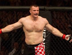 фото - UFC Fight Night в Кракове: Филипович забил Гонзагу в реванше