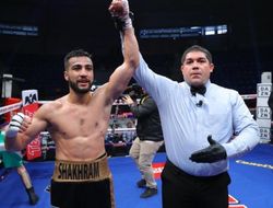 фото - Топ-проспект Гиясов проверил печень Кампоса — та не выдержала