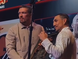 фото - Теофимо Лопес наградил Александра Усика в Нью-Йорке: видео