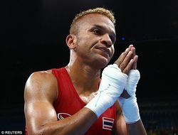 фото - Экс-чемпионы мира Руэнроенг и Сор Сингью выдали яркий махач — результаты