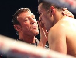 фото - Тренер Паркера радуется недостаткам Джошуа