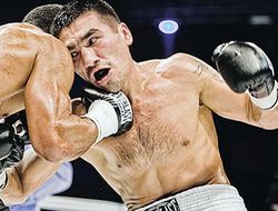 фото - Денис Шафиков вынудил капитулировать Роя Мухлиса