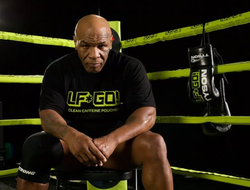 фото - Майку Тайсону пришлось объясняться за обнажённый зад