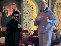 фото - Опубликован новый постер боя Фьюри − Усик