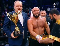 фото - Исмаилов – Дуродола. Фрик-шоу не обошлось без скандала — видео