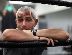 фото - Ломаченко-старший может готовить Нурмагомедова к бою с Мэйуэзером