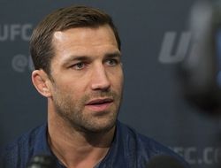 фото - Люк Рокхолд: Биспинг — худший чемпион в истории UFC