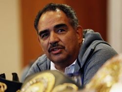 фото - Тренер Головкина считает Мэйуэзера лучшим боксёром нашей эры