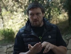 фото - «Это сумасшедший человек, Россия». Усик — о войне в Украине