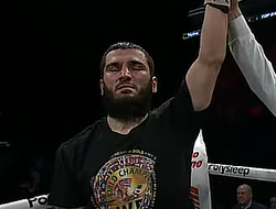 фото - «Мне просто повезло». Слова Бетербиева после победы над Смитом