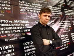 фото - Юрий Форман и Майкл Оливейра отбоксируют 12 ноября