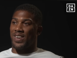 фото - Джошуа вновь спросили о готовности драться с Уайлдером. Ответ AJ