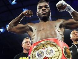 фото - Ричард Комми нокаутировал ветерана Раймундо Бельтрана