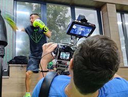 фото - Ломаченко тренируется в Затоке, Бриггс избивает Кличко, менеджер Поветкина рассказывает о спарринг-партнёрах — соцсети 