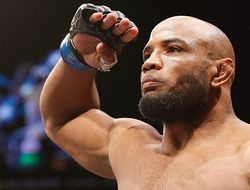 фото - UFC 194: Йоэль Ромеро победил «Жакаре» Соузу