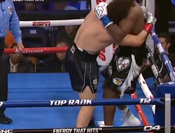 фото - Торрез забил Мура в супертяжёлом проспект-клэше: видео