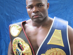 фото - Тони Томпсон проиграл Карлосу Такаму