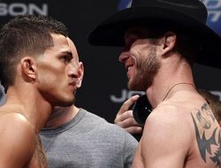 фото - В преддверии UFC 249. Видео первого боя Энтони Петтиса и Дональда Серроне