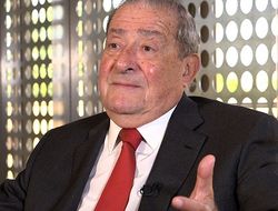 фото - Арум летит на Филиппины — предлагать Пакьяо Кроуфорда и Варгаса