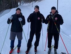 фото - Ломаченко в новом зале, Джошуа с Джуди Денч, Лебедев и Поветкин на лыжах — соцсети