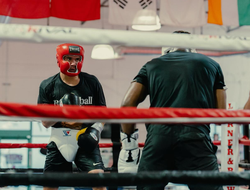 фото - Рой Джонс о том, почему считает Тима Цзю «особенным бойцом»