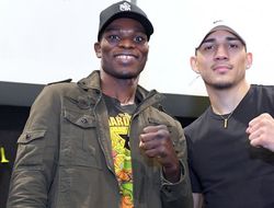 фото - Ричард Комми – Теофимо Лопес: есть дата, место проведения боя