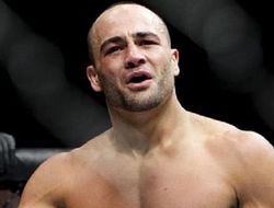 фото - Против Хабиба выйдет не настоящий Холлоуэй — мнение экс-чемпиона