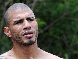 фото - Де Ла Хойя защищает выбор соперника для прощального боя Котто: Уйдёт на вершине