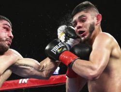 фото - Боб Арум делает круглые глаза: Да у Алекса Сауседо огромные шары!