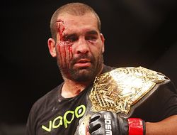 фото - WSOF 31: Благой Иванов остался чемпионом по итогам кровавого боя с Коуплендом