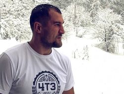 фото - Ковалёв: Подписал контракт на реванш на условиях Уорда