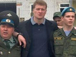 фото - Поветкин собирается сразиться с Джошуа на чужбине в осеннюю пору