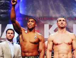 фото - Владимир Кличко: Никогда не видел такого огромного Джошуа, да он Шварценеггер!