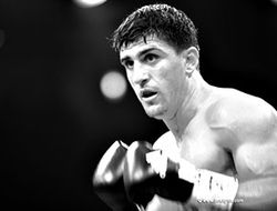 фото - (Результаты + Видео) Марко Хук сохранил титул в реванше с Олой Афолаби