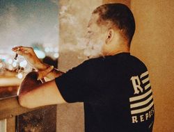 фото - Вести из соцсетей: Ломаченко — супермен, Поветкин в бане, Диас нарушает режим