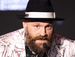 фото - Экс-чемпион о поединке Фьюри-Джошуа: «Он всегда был фаворитом в этой паре»