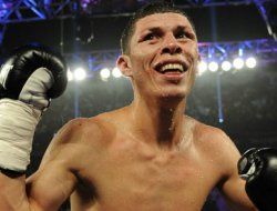 фото - Араш Усмани заменит Романа Мартинеса в бою с Раймундо Бельтраном