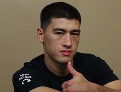 фото - Дмитрий Бивол о плюсах и минусах Артура Бетербиева