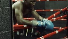 «Он очень слаб ментально». Прогноз на бой Муртазалиев-Келли от Барау