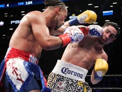 фото - Лучшие моменты боя Кита Тёрмана и Дэнни Гарсии — видео от vRINGe.com