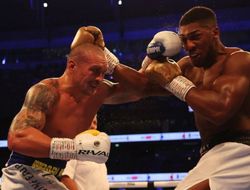 фото - Как Джошуа побить Усика в реванше? Знает легендарный Рой Джонс