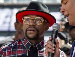 фото - Флойд Мэйуэзер-младший: Я просто выйду драться, мой рекорд не важен