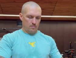 фото - Ловкость рук и никакого мошенничества. Усик вывел трюк с монетами на новый уровень: видео