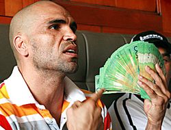 фото - Соперником Энтони Мандина станет Карсон Джонс