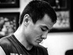 фото - Жакиянов дважды падал, но победил Уоррена и взял пояс WBA