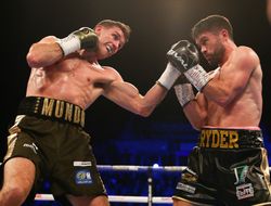 фото - Судьи помогли Каллуму Смиту сохранить титул в бою с Джоном Райдером