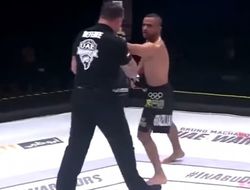 фото - Арабский боец задушил оппонента в Абу-Даби. Победу отдали проигравшему – видео