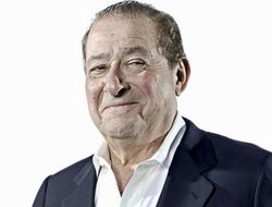 фото - Арум: Трамп проповедует ненависть, бокс – моё оружие против него