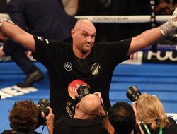 фото - Интриган Тайсон Фьюри: экс-чемпион намекает на переговоры с Уайлдером